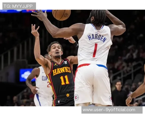 小卡全能表现助力球队攻防兼备21投11中斩获27分5篮板5助攻 小卡全能表现助力球队攻防兼备21投11中斩获27分5篮板5助攻