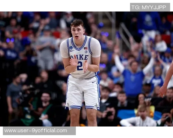 独行侠生涯常规赛出场数对比:弗拉格超越浓眉引发关注 独行侠生涯常规赛出场数对比:弗拉格超越浓眉引发关注