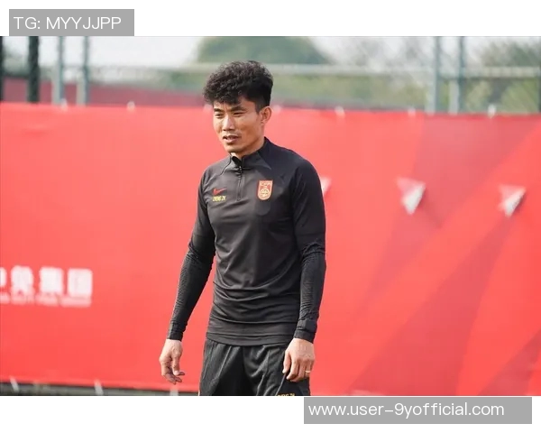 国足新任主帅将由高层决策足协专家团队成员包括傅博与王宝山