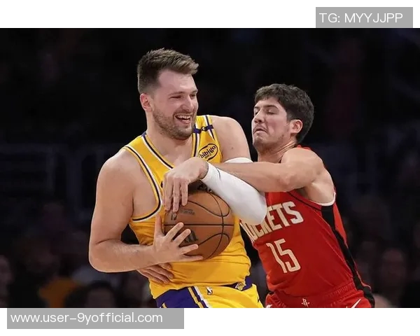 雷迪克称赞东契奇状态回暖得益于艾顿出色掩护与攻防表现